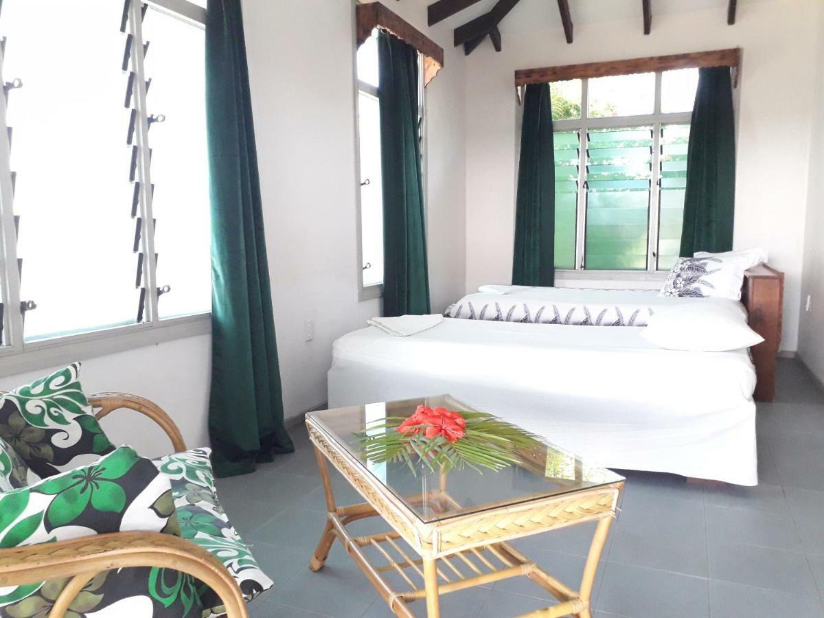 Vacation Beach Fales Hotel Manase Exterior photo