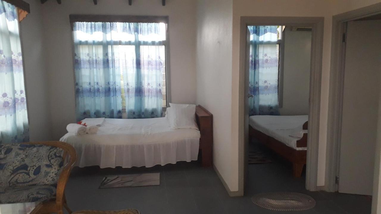 Vacation Beach Fales Hotel Manase Exterior photo
